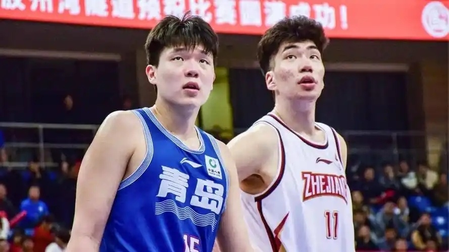步的一种鞭, 迷们说的一, 余嘉豪的选